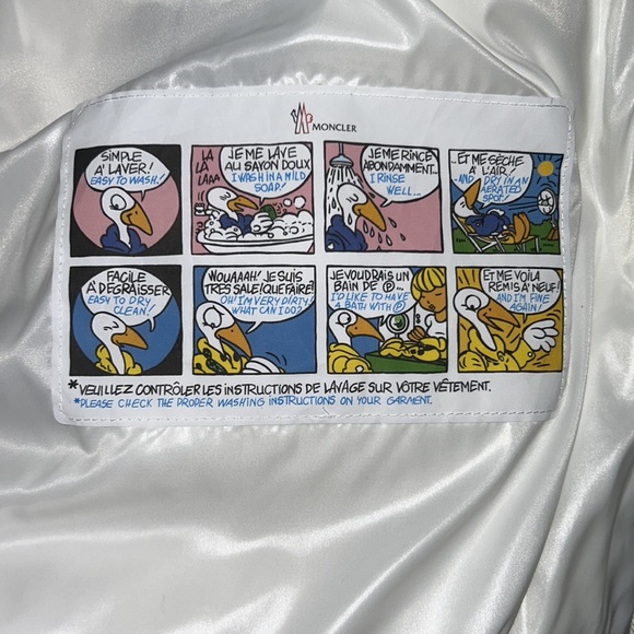 ❌ SOLD 😍MONCLER HAINE ZIG ZAG DOWN JACKET
WHITE & BLACK - Picture 7 of 15